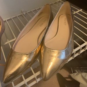 Gold flats